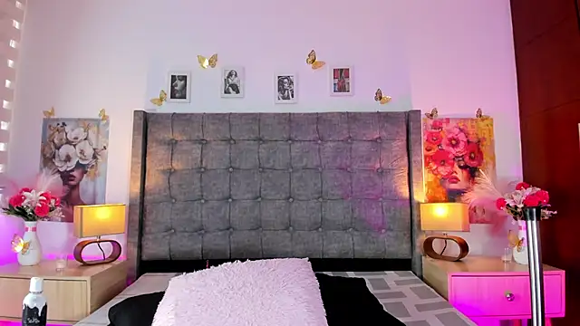 Linda Fosterr online show from May 27, 2026, 7:22 pm