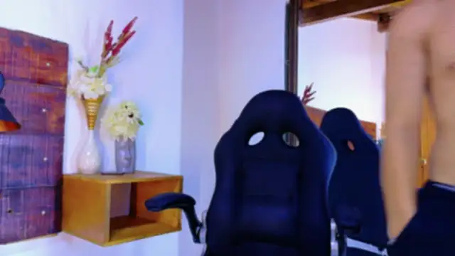 JhosuaVega online show from April 3, 2026, 2:09 am