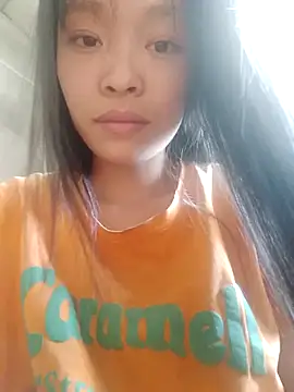 Phuoc xx online show from February 25, 2026, 6:12 am