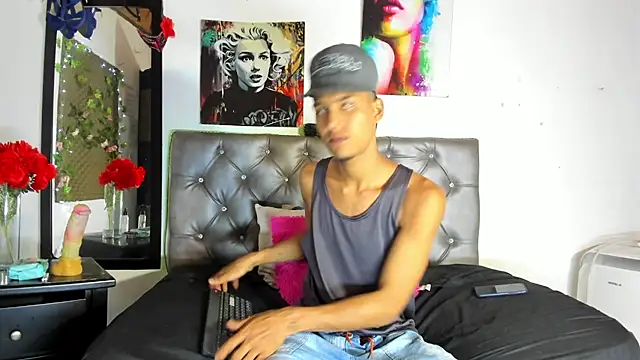 xxKamadevaxx online show from November 8, 2025, 7:34 pm