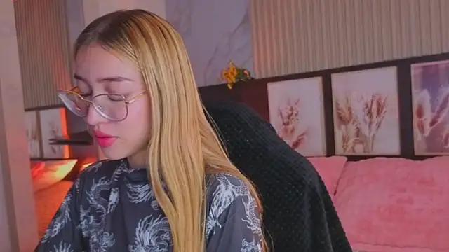 tokyoluu online show from November 11, 2025, 7:03 pm