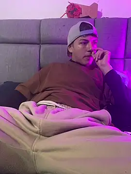 NaytonFreeman online show from February 20, 2026, 12:16 pm