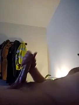 Snapshot of MrWest1887 chatting on October 1, 2025, 8:37 pm MrWest1887 online show from October 1, 2025, 8:37 pm