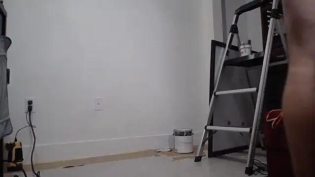 jasoncali305 online show from September 28, 2025, 5:46 am