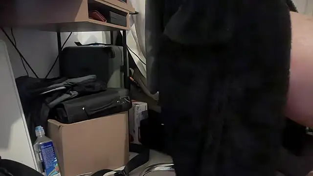 jasoncali305 online show from January 8, 2026, 3:31 am