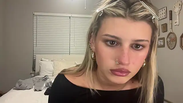 AnnGrayson online show from October 2, 2025, 11:34 pm