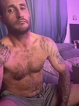 Snapshot of skip69xxx chatting on July 8, 2026, 5:34 am skip69xxx online show from July 8, 2026, 5:34 am