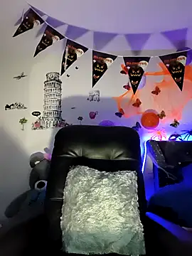 Gabilicious25 online show from October 22, 2025, 9:20 am