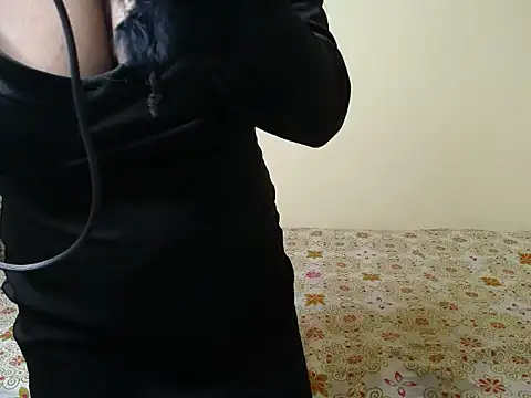 Naughtyy stripgirl online show from September 15, 2025, 7:41 am