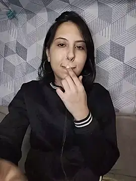 Snapshot of scarletoficial chatting on June 13, 2026, 1:36 am scarletoficial online show from June 13, 2026, 1:36 am