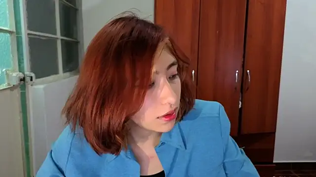 Sullyoonn online show from September 12, 2025, 7:30 am