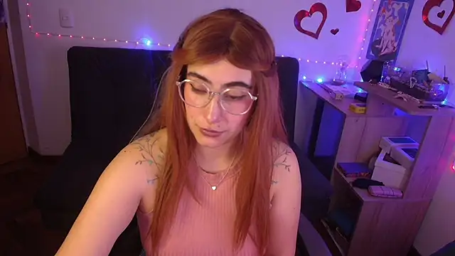 Miacatsito3 online show from June 4, 2026, 3:23 am