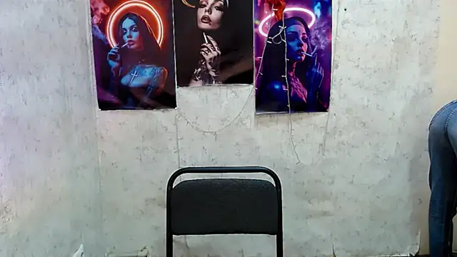 EmmaCat  online show from February 26, 2026, 5:28 am