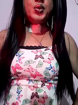 Cutie-Whiskey1 online show from December 3, 2025, 6:28 pm