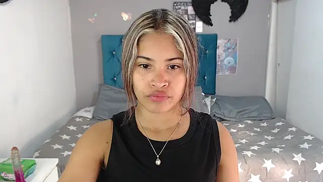 Snapshot of mia_sexgirl chatting on April 14, 2026, 12:22 pm mia sexgirl online show from April 14, 2026, 12:22 pm