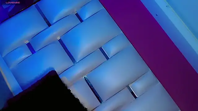 JessiscaWalker online show from April 13, 2026, 8:14 pm