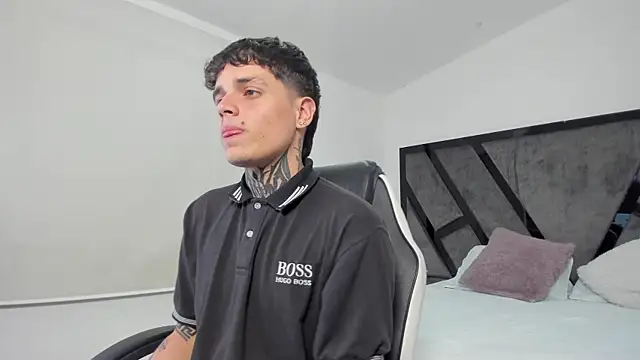 Declan-Fox online show from September 15, 2025, 3:50 am