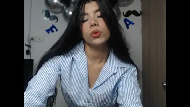 Snapshot of MayaScott11 chatting on June 21, 2026, 7:16 pm MayaScott11 online show from June 21, 2026, 7:16 pm