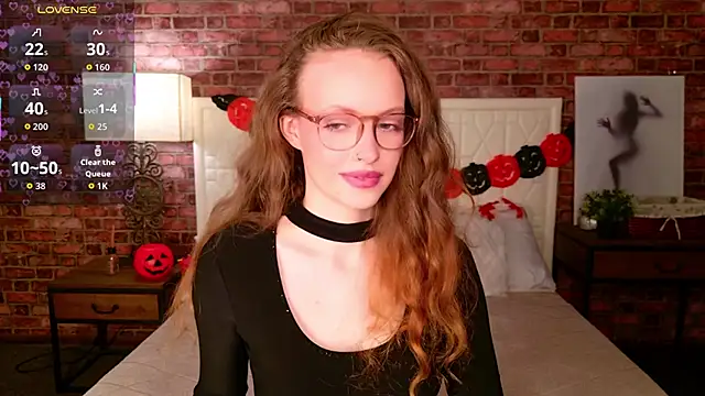 SallyPinkman online show from October 19, 2025, 9:10 am