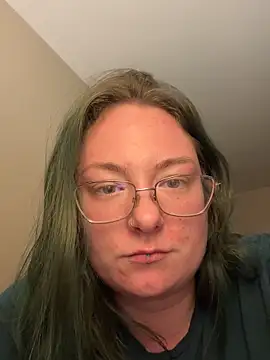 lizbabyy27 online show from September 13, 2025, 11:48 pm