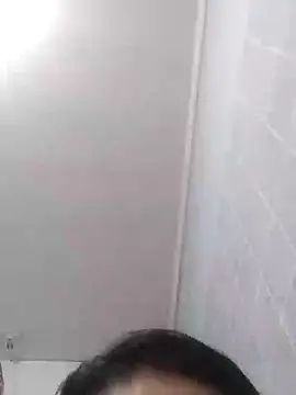 Cachorrinha2025 online show from September 19, 2025, 7:47 pm