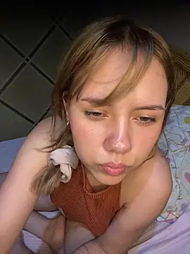 coupleyys online show from June 12, 2026, 9:46 pm