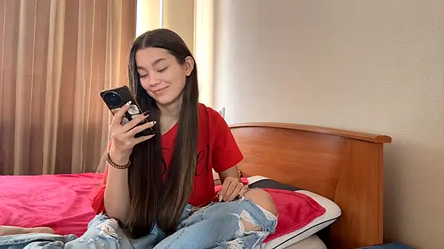 Cuteviola online show from October 2, 2025, 3:13 am