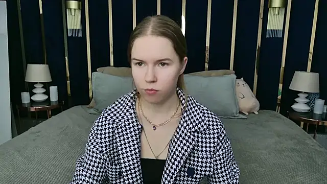 Alida Brice online show from November 9, 2025, 5:28 am