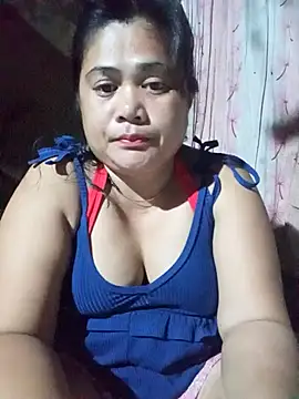 Snapshot of slutty_pinay12 chatting on March 28, 2026, 1:33 pm slutty pinay12 online show from March 28, 2026, 1:33 pm