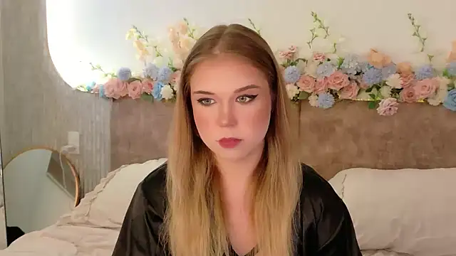 Lilith Bonheur online show from April 28, 2026, 12:53 am