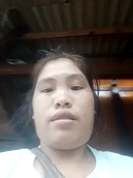 Snapshot of Luyen004 chatting on October 1, 2025, 8:09 am Luyen004 online show from October 1, 2025, 8:09 am