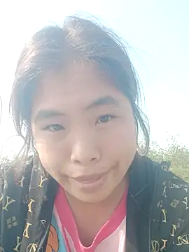 Snapshot of Luyen004 chatting on January 9, 2026, 3:09 am Luyen004 online show from January 9, 2026, 3:09 am