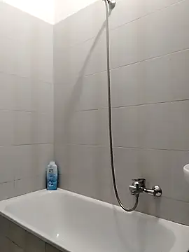 Kwasi-a online show from October 15, 2025, 4:07 pm