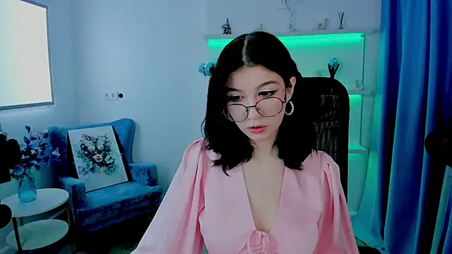 MeLLSawertyq online show from September 27, 2025, 11:37 am