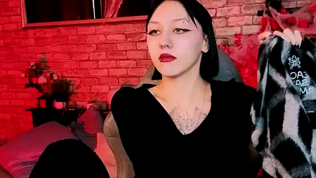 Snapshot of AdeliceLenoir chatting on October 21, 2025, 6:47 am AdeliceLenoir online show from October 21, 2025, 6:47 am