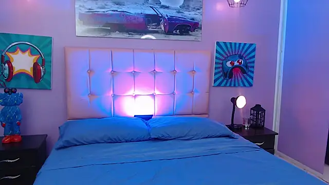 Snapshot of Sabriinaa_Foxx chatting on October 9, 2025, 12:36 pm Sabriinaa Foxx online show from October 9, 2025, 12:36 pm