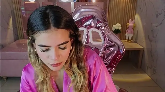 lilith4 s online show from February 25, 2026, 8:07 pm