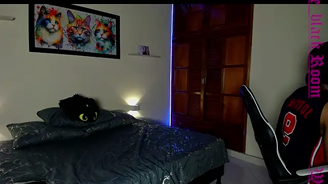 dann cute028 online show from February 12, 2026, 9:32 pm