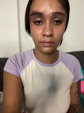 Isabella-Teen online show from March 12, 2026, 7:09 pm