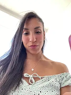 MaddyX   online show from November 14, 2025, 7:01 pm