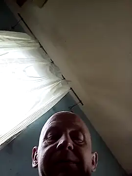 Jarektchurzewski online show from June 7, 2026, 1:37 pm