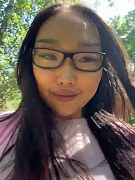 Snapshot of AdriaNochi chatting on June 21, 2026, 10:51 am AdriaNochi online show from June 21, 2026, 10:51 am
