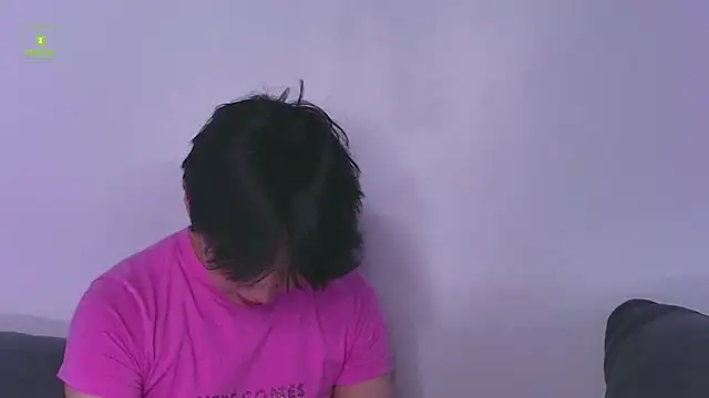 HeejinWang online show from May 13, 2026, 4:21 am
