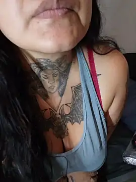 agnesvela online show from March 24, 2026, 5:01 am