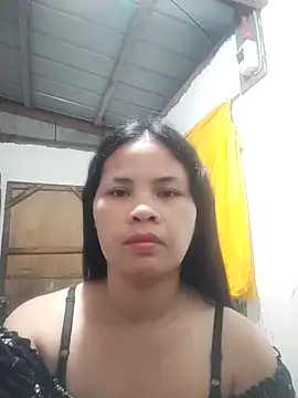 Snapshot of sweet_bella16 chatting on September 18, 2025, 8:44 pm sweet bella16 online show from September 18, 2025, 8:44 pm