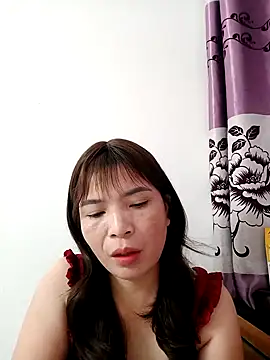 Livelulu online show from October 25, 2025, 4:09 am