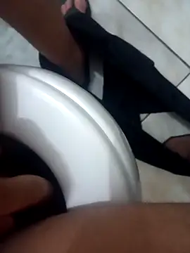 Snapshot of Onlinemisterio chatting on October 2, 2025, 1:23 am Onlinemisterio online show from October 2, 2025, 1:23 am