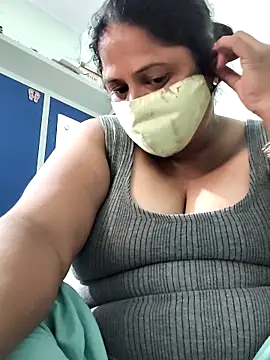 Mmm143 online show from November 14, 2025, 5:39 am