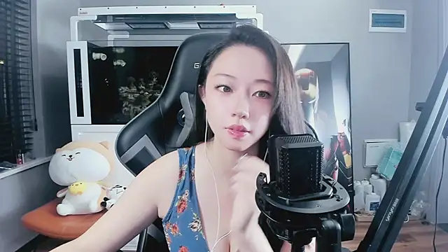 Snapshot of Keke-Bai chatting on October 4, 2025, 1:09 pm Keke-Bai online show from October 4, 2025, 1:09 pm