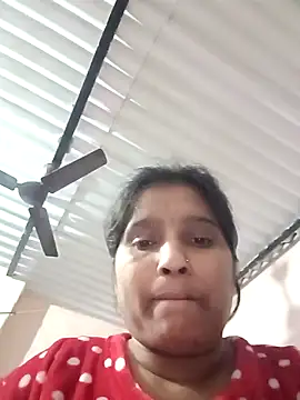 aliya-jaan71 online show from December 15, 2025, 6:12 pm